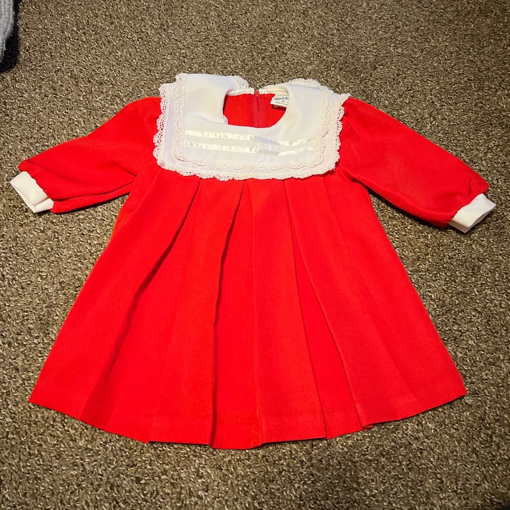 VTG WONDERLAND White Dress with Red Lining 4T
